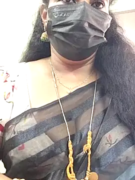 Snapshot of abinaya26 chatting on October 5, 2025, 8:27 am abinaya26 online show from October 5, 2025, 8:27 am