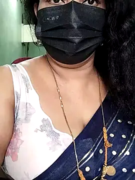 Snapshot of abinaya26 chatting on October 21, 2025, 7:19 am abinaya26 online show from October 21, 2025, 7:19 am