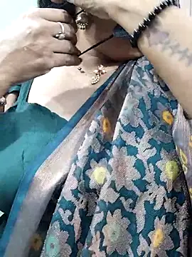 Snapshot of abinaya26 chatting on October 28, 2025, 8:02 am abinaya26 online show from October 28, 2025, 8:02 am