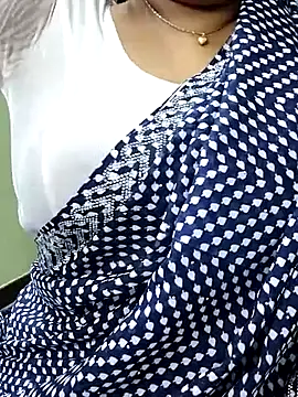 Snapshot of abinaya26 chatting on February 26, 2026, 2:50 pm abinaya26 online show from February 26, 2026, 2:50 pm