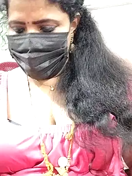 Snapshot of abinaya26 chatting on October 19, 2025, 7:38 pm abinaya26 online show from October 19, 2025, 7:38 pm