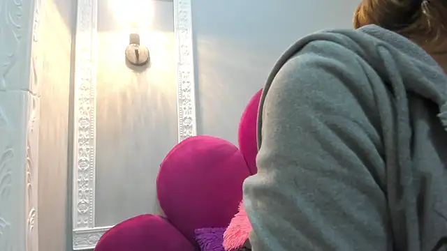 Bonniie 22 online show from March 27, 2026, 7:15 pm