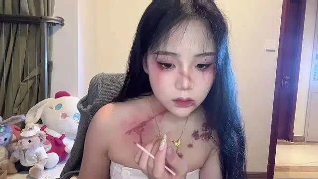 Yik-11 online show from October 31, 2025, 3:08 pm