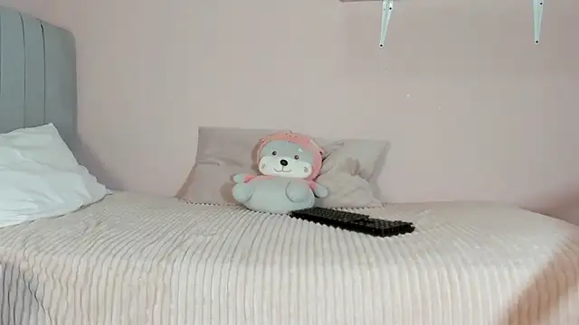 mary cute9 online show from October 9, 2025, 12:28 pm