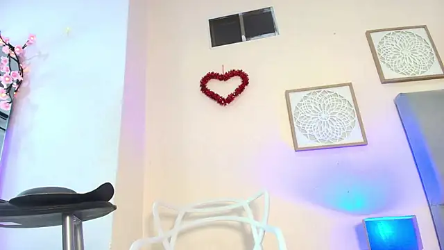 Snapshot of mary_cute9 chatting on February 23, 2026, 11:55 am mary cute9 online show from February 23, 2026, 11:55 am