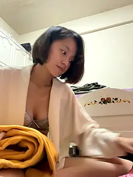 ladypaggy online show from November 20, 2025, 2:40 pm