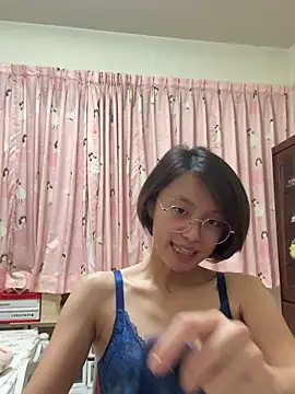 ladypaggy online show from February 4, 2026, 5:52 pm