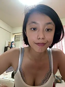 ladypaggy online show from June 27, 2026, 3:23 am