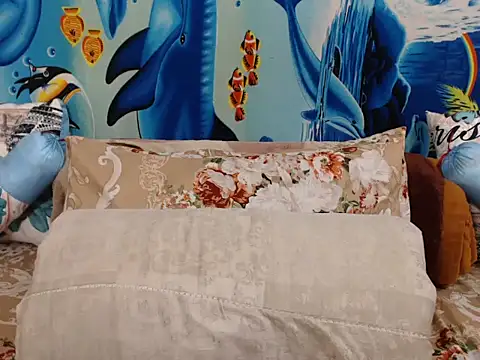 ChocolateClit online show from October 9, 2025, 4:51 pm