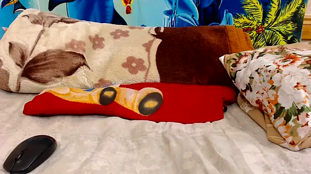 ChocolateClit online show from September 20, 2025, 9:53 pm