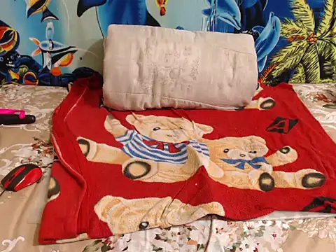 ChocolateClit online show from October 8, 2025, 4:40 pm