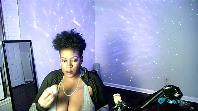 lovelyenigma365 online show from February 18, 2026, 12:30 am