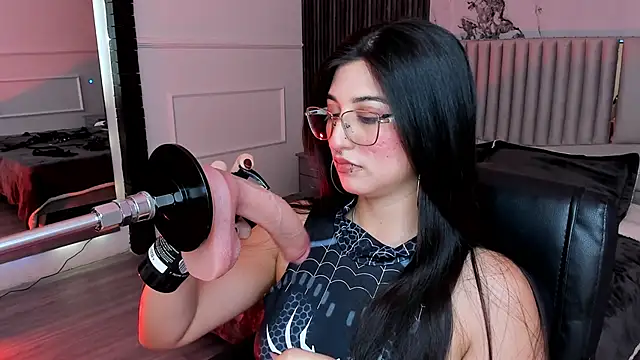 Gabrielakassi online show from October 19, 2025, 11:46 am