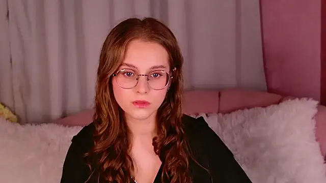 Snapshot of RileyMimicho chatting on September 25, 2025, 8:48 pm RileyMimicho online show from September 25, 2025, 8:48 pm