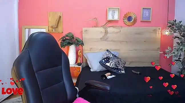 Snapshot of yessila_parker chatting on March 14, 2025, 5:48 am yessila parker online show from March 14, 2025, 5:48 am