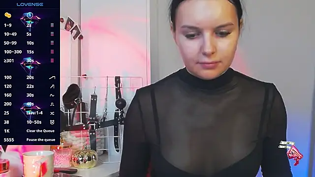 Miss Vic online show from November 5, 2025, 4:10 pm