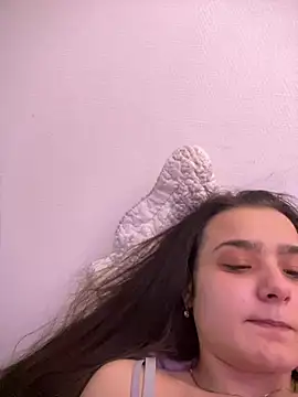 Snapshot of maeva0824 chatting on March 4, 2025, 11:22 pm maeva0824 online show from March 4, 2025, 11:22 pm