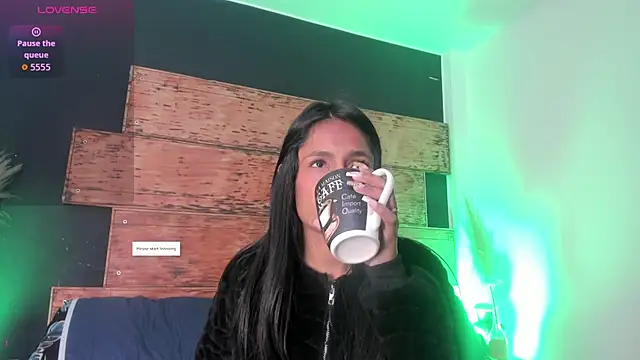 Snapshot of Fernanda_liie_ chatting on June 24, 2026, 12:37 pm Fernanda liie online show from June 24, 2026, 12:37 pm