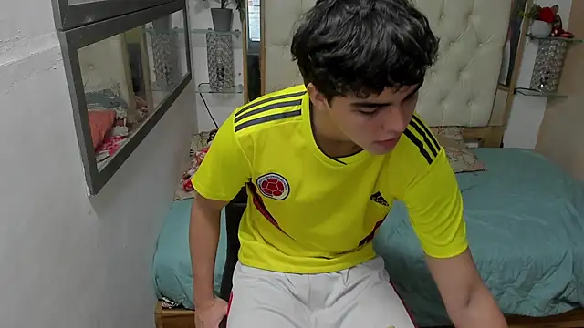 heiker  online show from October 13, 2025, 2:57 am