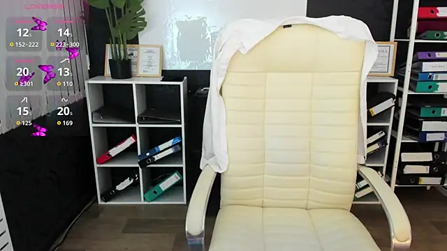 meow mellie online show from September 26, 2025, 2:29 am