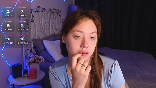 meow mellie online show from September 23, 2025, 3:46 am