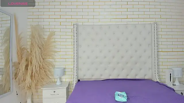 Emilly wilson  online show from January 8, 2026, 12:11 pm