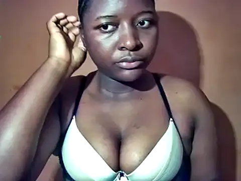 Snapshot of sexyhips2001 chatting on September 23, 2025, 2:18 am sexyhips2001 online show from September 23, 2025, 2:18 am