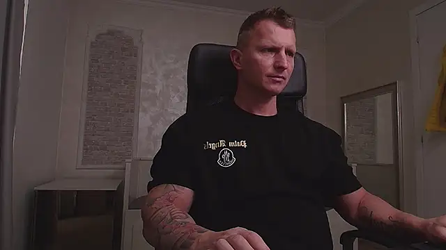 RomeoMalcolm online show from March 15, 2025, 5:41 am