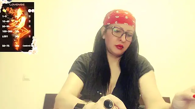 Alina eve online show from October 16, 2025, 7:49 am