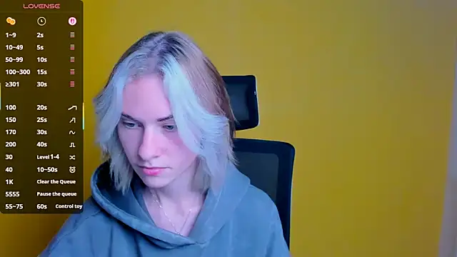 Fiona Night online show from September 17, 2025, 5:26 pm