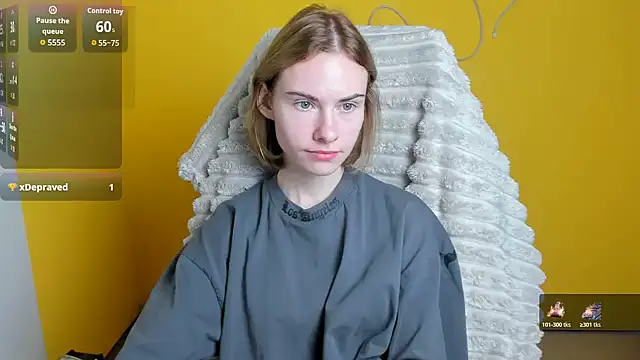 Fiona Night online show from December 2, 2025, 6:48 am