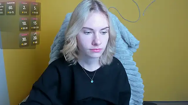 Fiona Night online show from November 19, 2025, 6:02 am