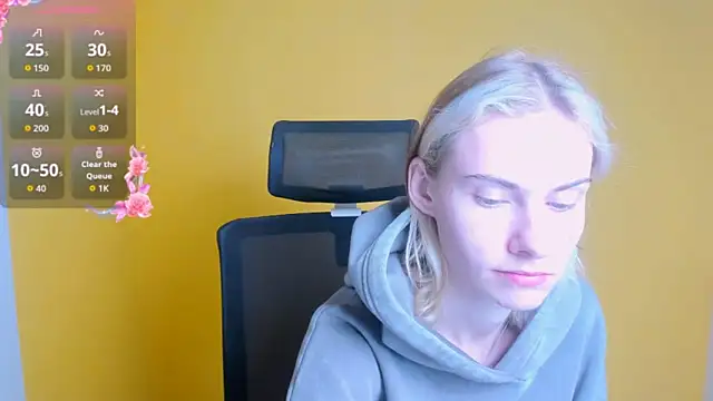 Fiona Night online show from October 2, 2025, 5:05 pm