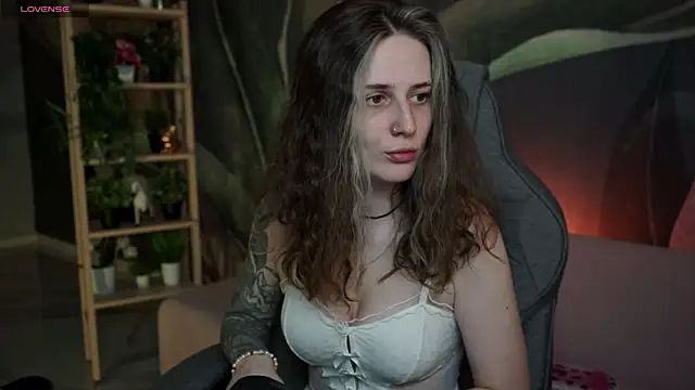 OliviaMcClean online show from October 8, 2025, 1:07 am