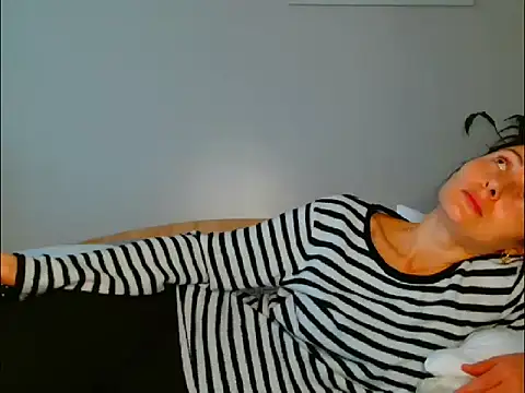 Irina9793 online show from November 28, 2025, 9:53 am