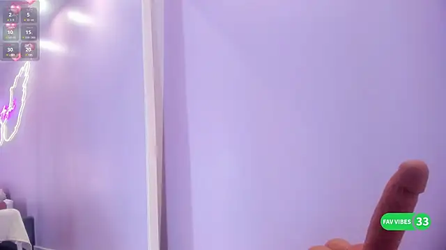 Adharamonroe online show from October 4, 2025, 10:39 am