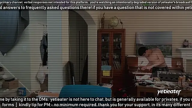 Snapshot of yetieater chatting on February 10, 2025, 7:28 pm yetieater online show from February 10, 2025, 7:28 pm