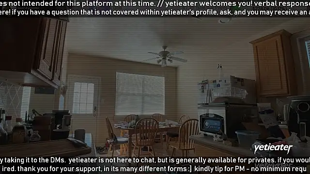 Snapshot of yetieater chatting on February 2, 2026, 4:39 pm yetieater online show from February 2, 2026, 4:39 pm