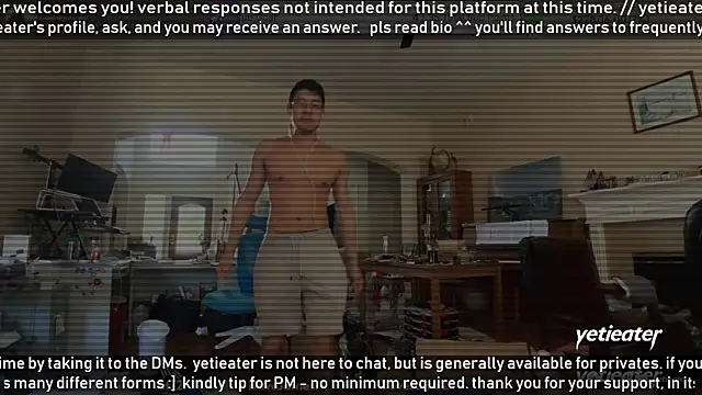 Snapshot of yetieater chatting on July 9, 2026, 3:55 pm yetieater online show from July 9, 2026, 3:55 pm