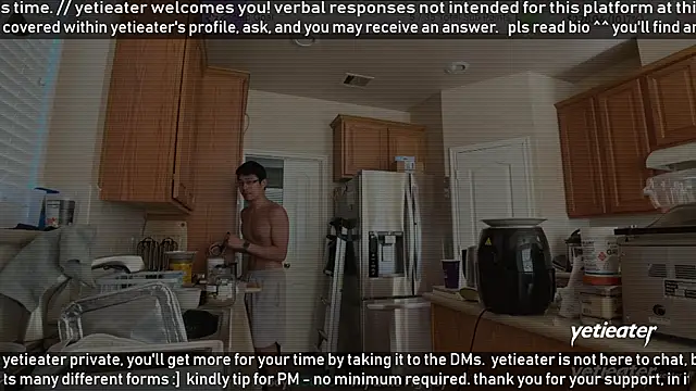 Snapshot of yetieater chatting on February 6, 2026, 6:26 pm yetieater online show from February 6, 2026, 6:26 pm