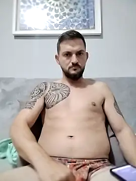 Snapshot of iurinicola chatting on November 18, 2025, 10:34 pm iurinicola online show from November 18, 2025, 10:34 pm