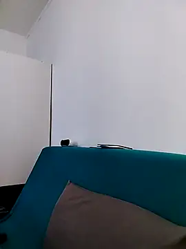 Snapshot of iurinicola chatting on March 4, 2026, 9:22 pm iurinicola online show from March 4, 2026, 9:22 pm