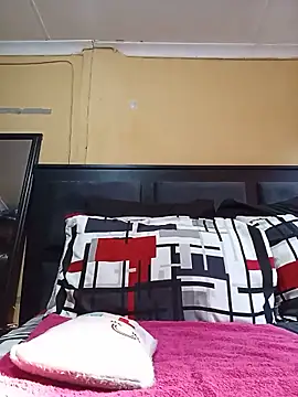 JuicyMilkyTizzy online show from June 2, 2026, 7:19 am