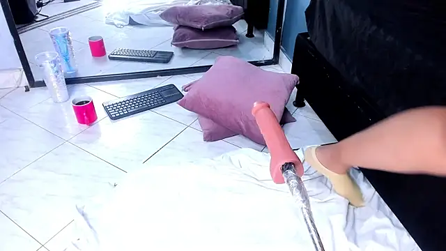 Melissa 23  online show from April 13, 2026, 11:58 am