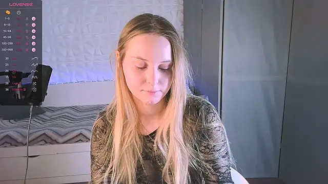 Snapshot of Beatrice_7 chatting on October 12, 2025, 9:16 pm Beatrice 7 online show from October 12, 2025, 9:16 pm