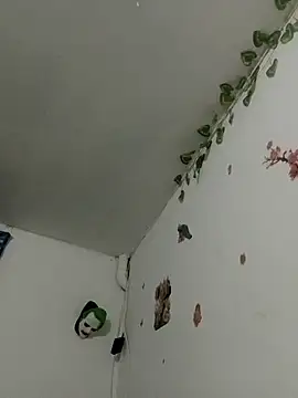 Snapshot of Ehilyn chatting on October 9, 2025, 10:10 pm Ehilyn online show from October 9, 2025, 10:10 pm