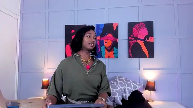 NehandaClarck  online show from March 18, 2025, 4:07 am