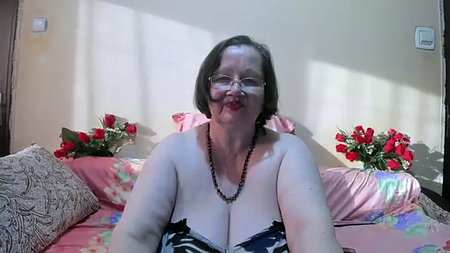 SingleMILF online show from April 27, 2026, 4:05 pm