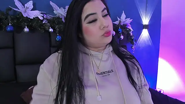 DANESKA HILLER online show from January 5, 2026, 8:01 pm