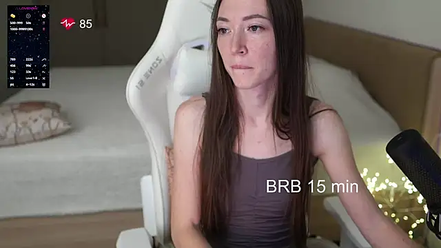 Snapshot of moleculegirl chatting on March 14, 2025, 6:18 pm moleculegirl online show from March 14, 2025, 6:18 pm